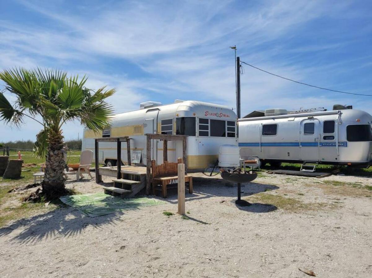 Maggie At The Beach - 1973 Vintage Rv Port Lavaca Kültér fotó